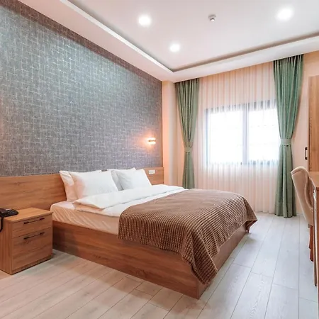 Hotel Lidzo Butik *